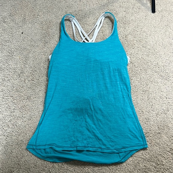 Lululemon size 8 built in bra tank - Picture 1 of 3